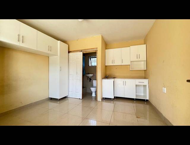 1 BEDROOM PROPERTY TO RENT IN SAVANNA PARK